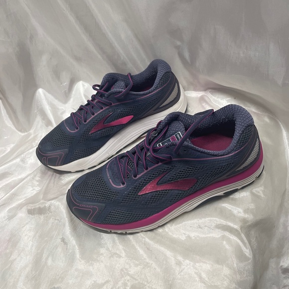 BROOKS DYAD 9 Shoes - Picture 2 of 10